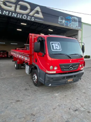 M/Benz Accelo 815 2015