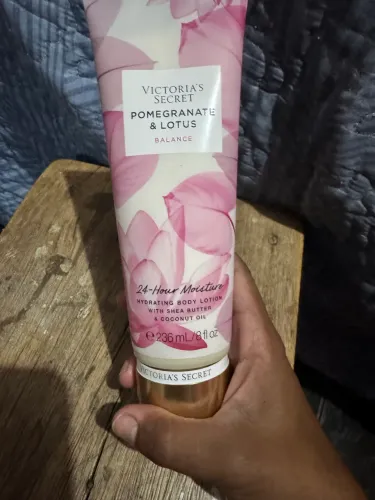 Creme Hidratante Victoria's Secret Pomegranate & Lotus 236ml