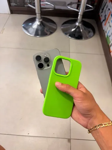 iPhone 15 pro IMPECÁVEL!