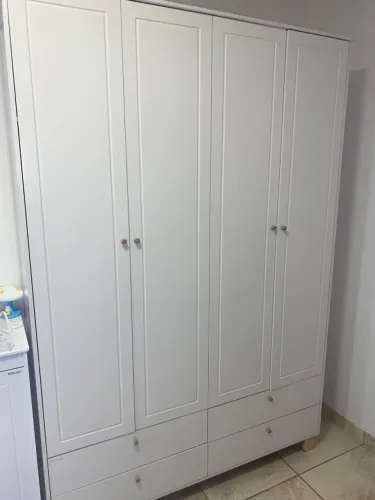 Guarda-Roupa Infantil 4 Portas Branco com Gavetas MATIC