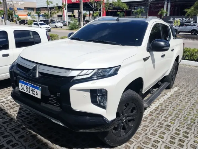 Mitsubishi L200 Triton Sport HPE-S 2.4 CD Dies. AUT 2025