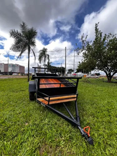 Carretinha disponível 2.00 x 1.20 com estrutura nova - reboque
