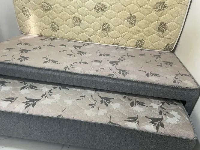 Cama box de solteiro com cama auxiliar