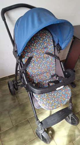 Carrinho de bebê Burigotto + Almofada Buba