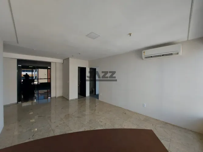 Conjunto comercial para alugar com 196m² e vista livre no Centro, São José dos Campos