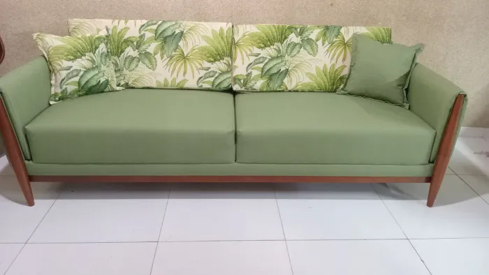 Reforma de sofá poltronas cadeiras em geral