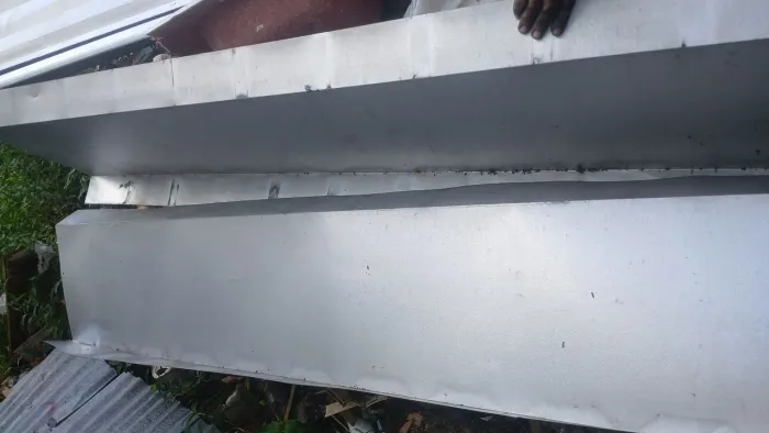 6Telhas galvanizadas 3 de 5m e 3 de 8m +4m de ruffu 1 calha pronta de 8m