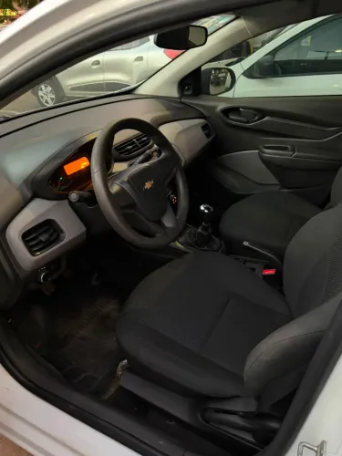 Chevrolet Onix JOY Hatch 1.0 8V Flex Mec. 4P 2018