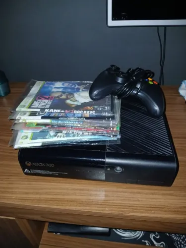 Xbox 360 1 controle e 15 jogos 