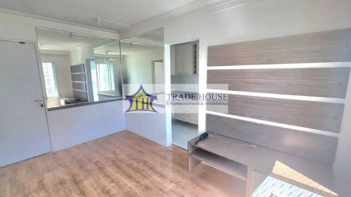 Apartamento em Jardim Maria Estela - São Paulo