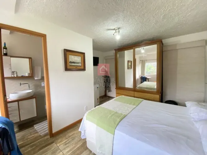 Apartamento à venda na Rua Teresa, Petrópolis RJ.
