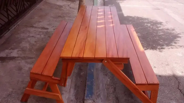 Lindo Banco vira mesa fabricado com madeira peroba demolição com tampo de 70cm largura 2mt