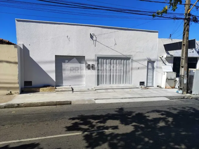 Casa Comercial para alugar com 139,56 metros quadrados no SACI - Teresina - Piauí