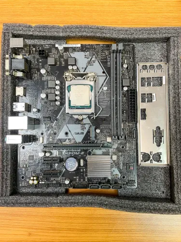 Kit i5 9400F 6 Núcleos + Placa Mãe ASUS LGA1151 DDR4 (KIT GAMER)