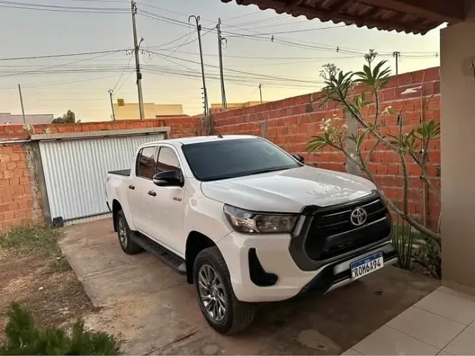 Toyota Hilux CD 4X4 2.8 Diesel Mec. 2022