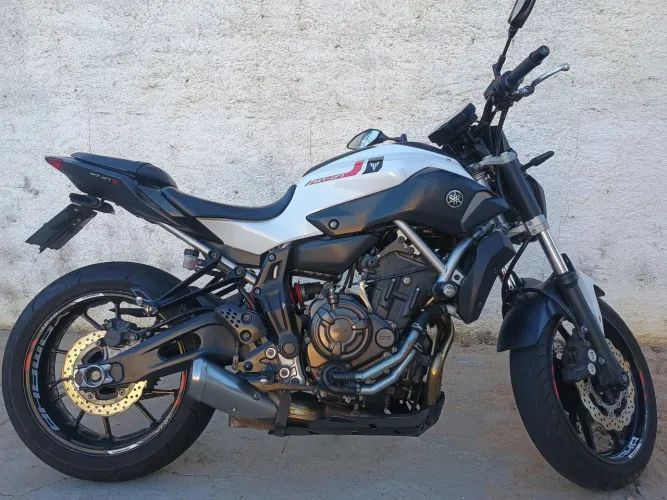 Yamaha MT-07 2016 Impecável - Potência, Estilo e Oportunidade Única!