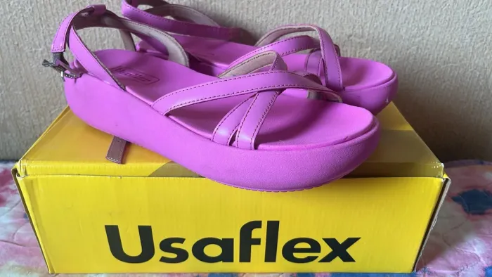Sapatos semi novos USAFLEX