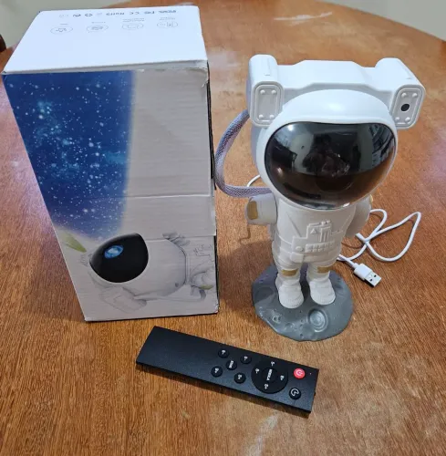 Luminária Astronauta Projetor Galáxia