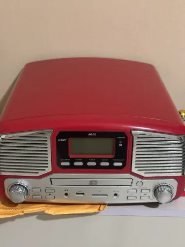 Vendo vitrola retrô