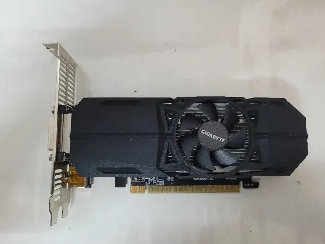 Placa de video GTX 1050 2GB
