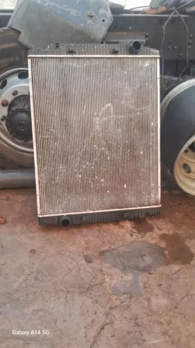 Radiador iveco strallis 