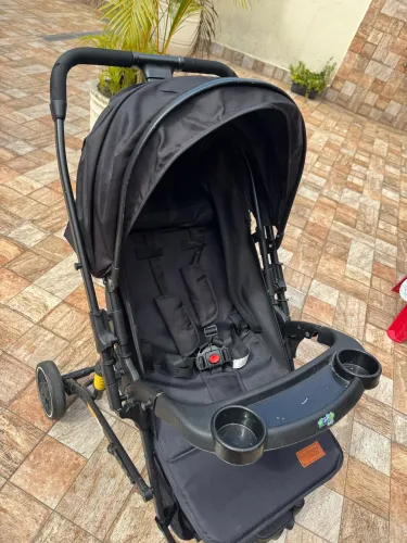 Carrinho de Bebê Máxi Baby