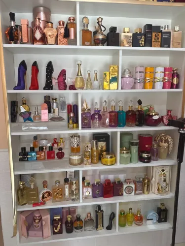 Perfumes de várias Fragancias árabes