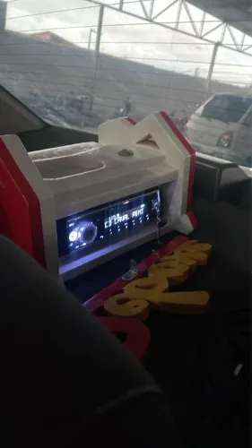 Vendo som automotivo trio