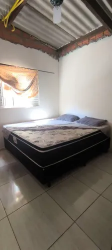 Cama king size semi nova 