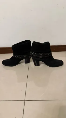 Botas