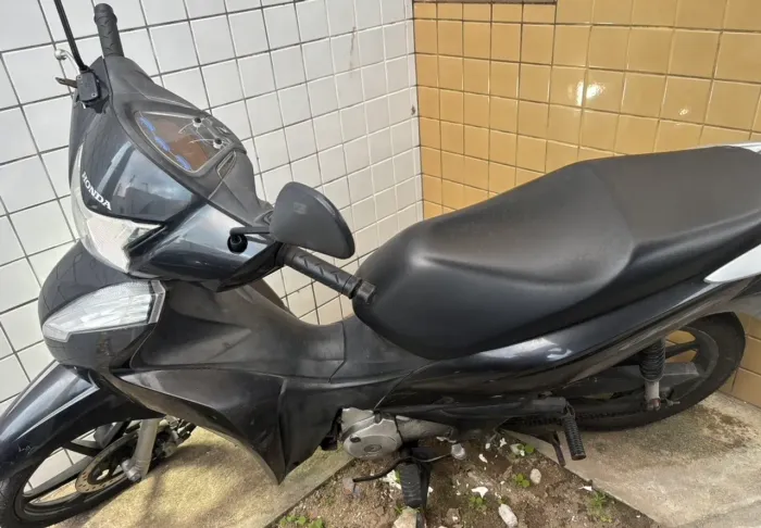 Vendo bis 125 Honda valor R$ 13.500