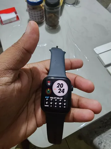 Apple Watch SE 2ª geração 44mm