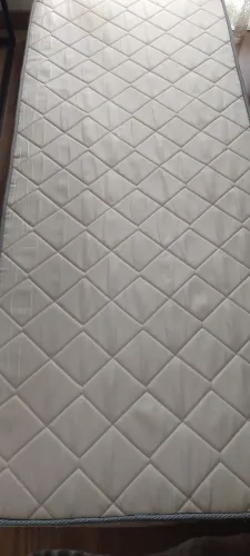 *DOAÇÃO!* Sofá Cama + 2 Colchões de Solteiro.