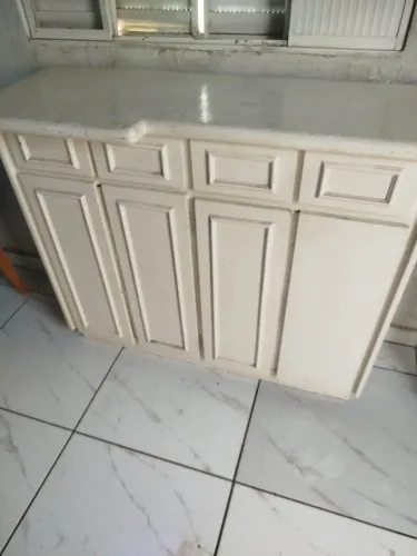 Móvel mamadeira maciça 