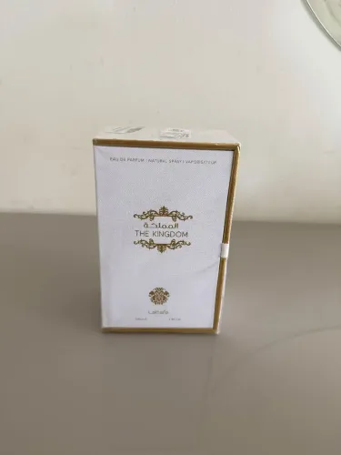 Perfume árabe de luxo, original e lacrado.
