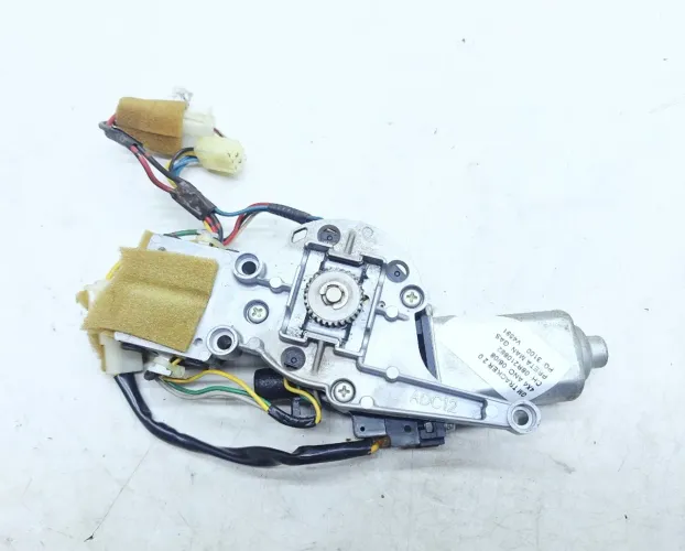 Motor Teto Solar Gm Tracker 2.0 2008  *2