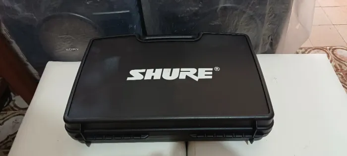 Shure Microfone profissional UT4dr SEM FIO semi-novo com apenas 10 horas de uso