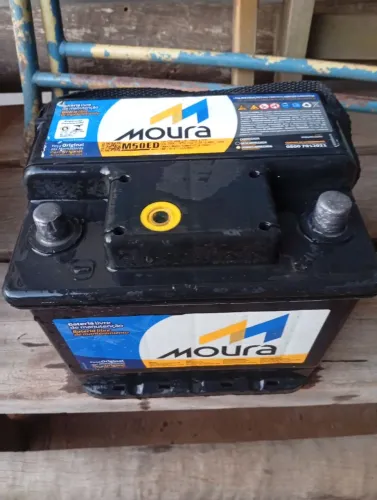 Bateria Moura 50ah Caixa Alta usada