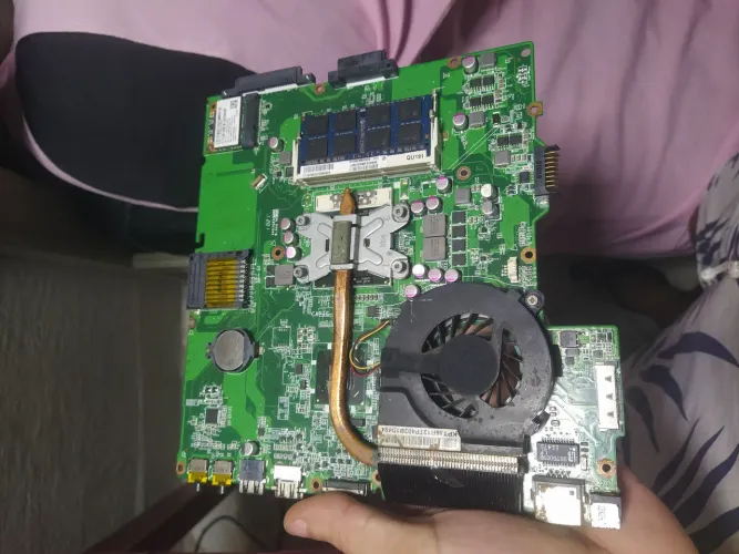 Core i3 da 3 gera Positivo (como as linhas Premium e Sim+, incluindo o modelo Sim+ 8920)