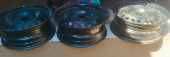 Vendo 3 rodas da HB20 original 