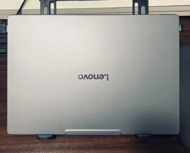 Notebook Lenovo Yoga Slim 7i + Power Bank Anker