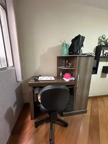 Mesa de Escritório com divisórias - LINDÍSSIMA