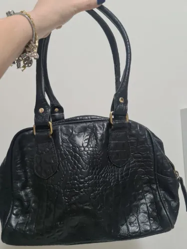 Vende-se Bolsa em couro
