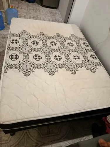 Vendo cama de casal 