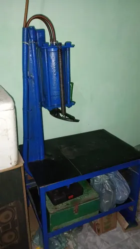 Máquina de descolar pneu