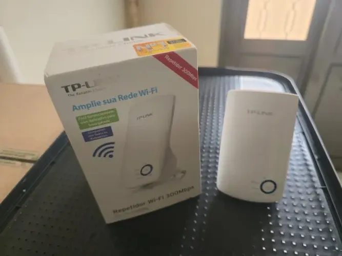 Vendo 2 Repetidores TP-Link 300Mbps (1 usado e 1 novo)