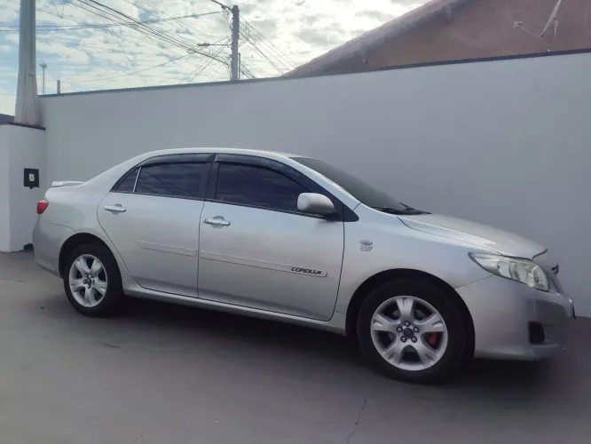 Toyota Corolla GLI 1.8 Flex 16V Aut. 2010
