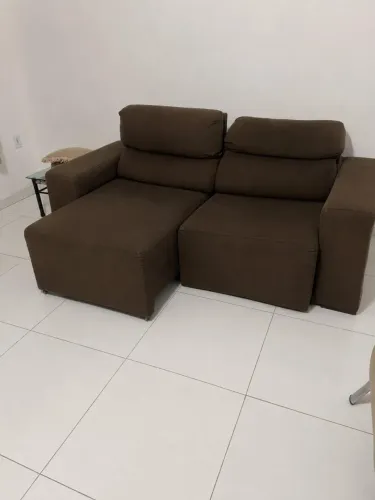 Sofá retrátil pra vender logo