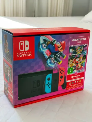 Video Game Nintendo Switch + 9 jogos tudo na caixa original semi novo