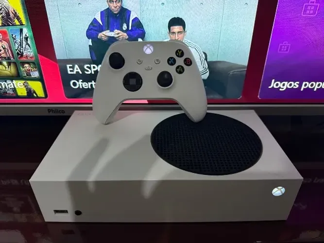 Xbox Series S 512GB - Muito Conservado, Completo na Caixa! ?